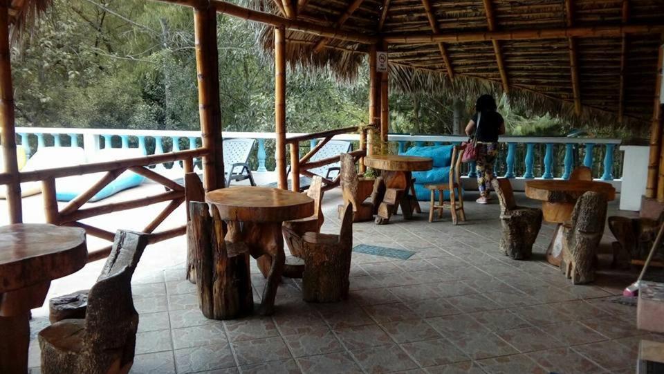 Hosteria La Chorrera กีโต ภายนอก รูปภาพ