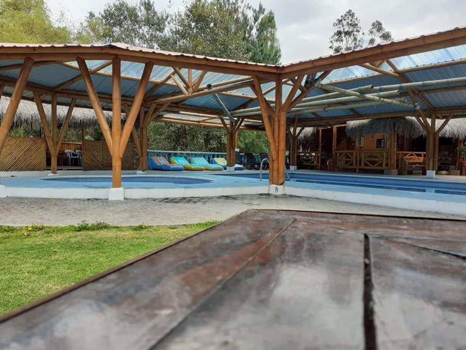 Hosteria La Chorrera กีโต ภายนอก รูปภาพ