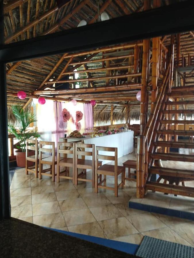 Hosteria La Chorrera กีโต ภายนอก รูปภาพ